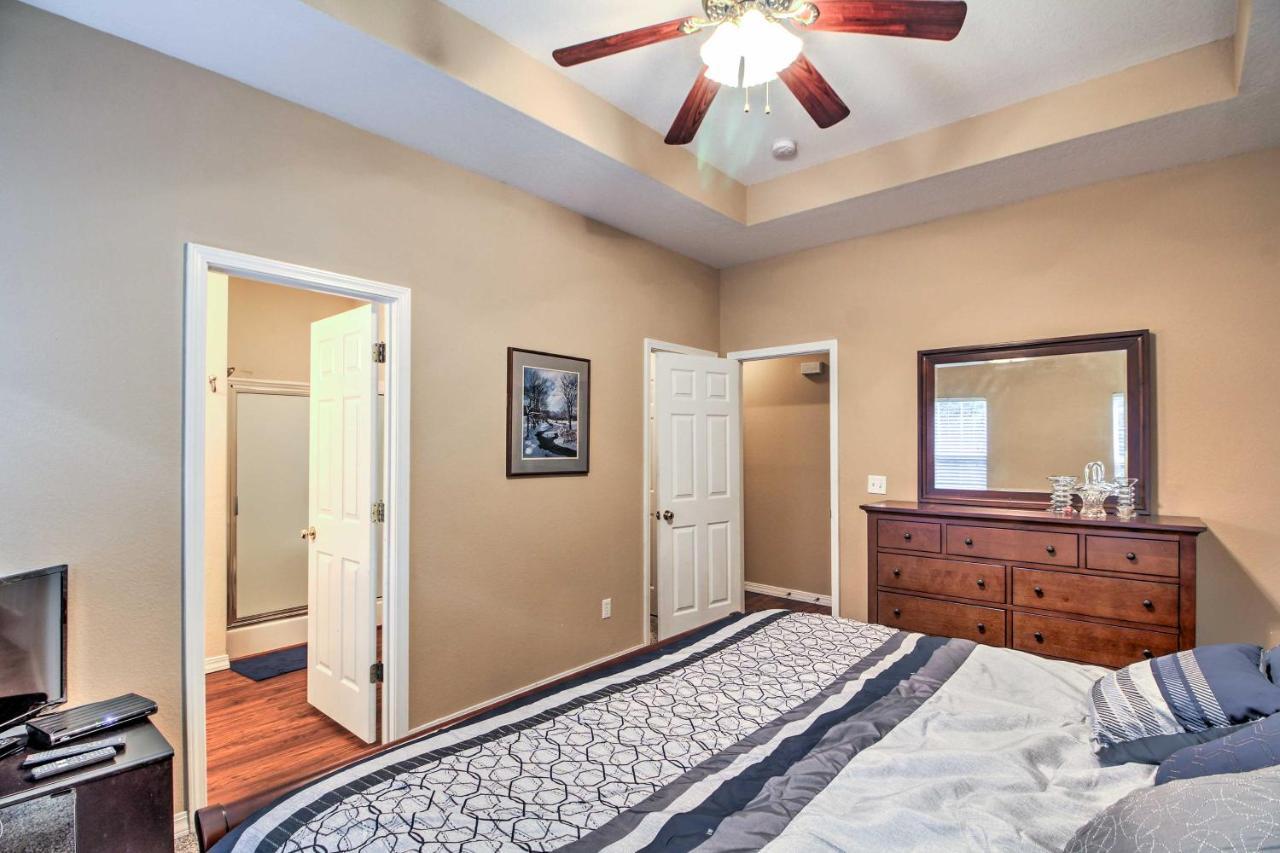 Branson Home With Deck Walk To The Strip And Creek! Exterior foto